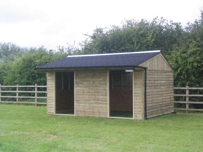 18ft x 12ft Mobile Field Shelter with a Canopy Roof 18ft x 12ft Mobile Field Shelter with a Canopy Roof